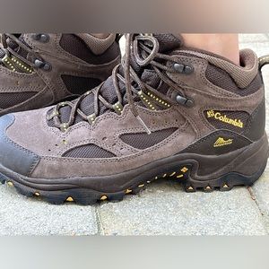 Columbia hiking boots-Cortek Mens